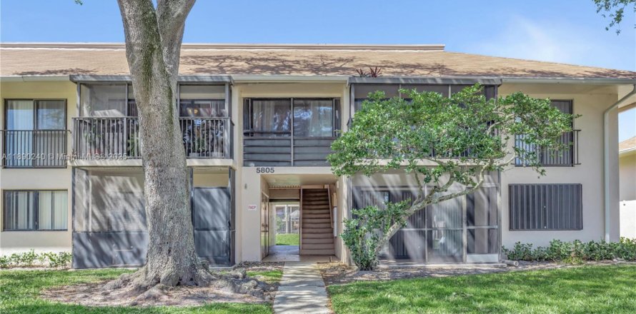 Condo in Hollywood, Florida, 2 bedrooms  № 1947930