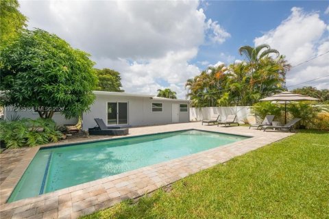 House in Oakland Park, Florida 3 bedrooms, 152.36 sq.m. № 2033242 - photo 18