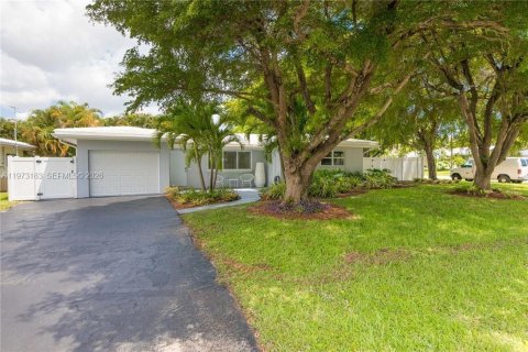 House in Oakland Park, Florida 3 bedrooms, 152.36 sq.m. № 2033242 - photo 22