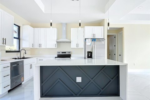 Casa en venta en Lehigh Acres, Florida, 3 dormitorios № 1965124 - foto 23