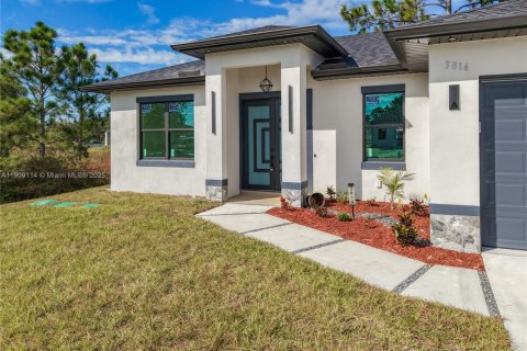 Casa en venta en Lehigh Acres, Florida, 3 dormitorios № 1965124 - foto 2