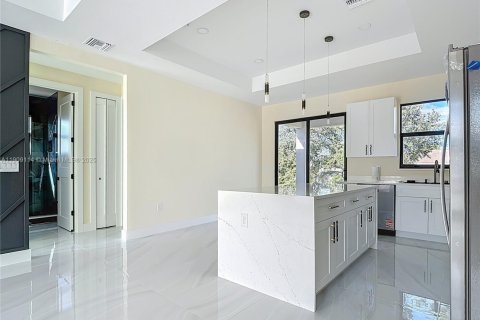 Casa en venta en Lehigh Acres, Florida, 3 dormitorios № 1965124 - foto 15