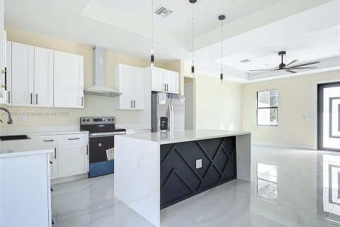 Casa en venta en Lehigh Acres, Florida, 3 dormitorios № 1965124 - foto 24