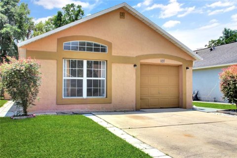 Casa en venta en Sanford, Florida, 3 dormitorios, 121.89 m2 № 1680396 - foto 2
