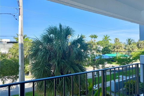 Condominio en venta en North Miami Beach, Florida, 2 dormitorios, 110.55 m2 № 1777743 - foto 3