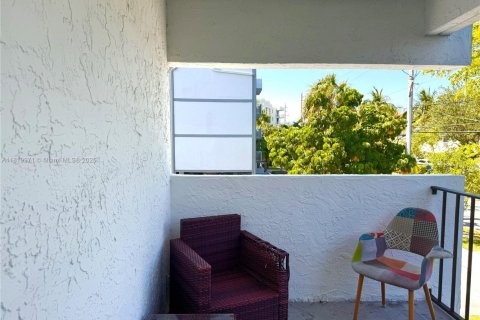 Condominio en venta en North Miami Beach, Florida, 2 dormitorios, 110.55 m2 № 1777743 - foto 5