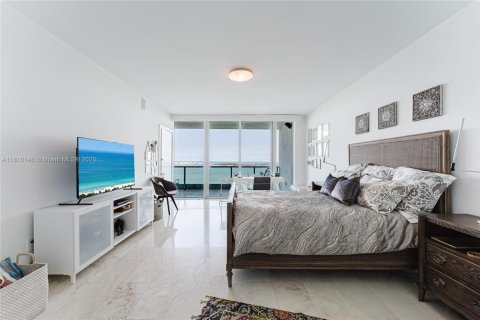 Condominio en venta en Miami, Florida, 3 dormitorios, 197.88 m2 № 1936968 - foto 9