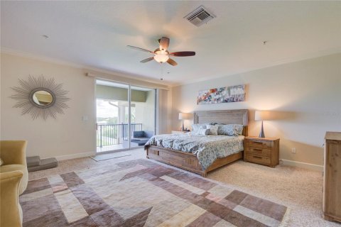 Townhouse in Treasure Island, Florida 3 bedrooms, 260.59 sq.m. № 1819057 - photo 18