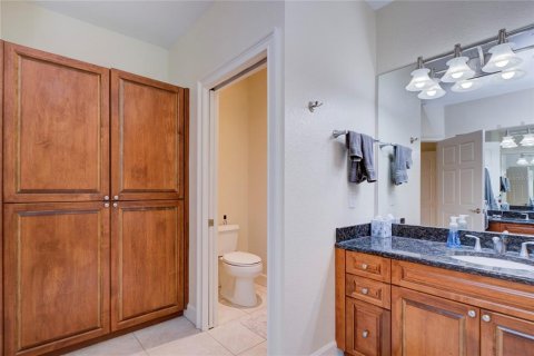 Townhouse in Treasure Island, Florida 3 bedrooms, 260.59 sq.m. № 1819057 - photo 26