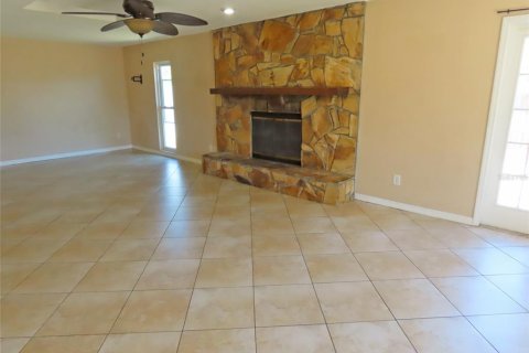 Villa ou maison à vendre à Largo, Floride: 4 chambres, 169.64 m2 № 2092971 - photo 9