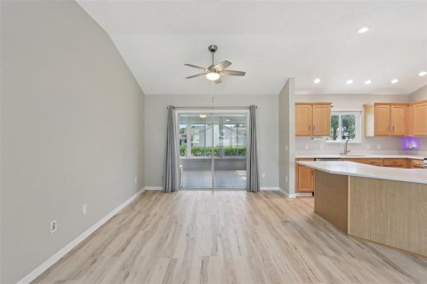 Villa ou maison à vendre à The Villages, Floride: 3 chambres, 129.32 m2 № 1829134 - photo 8