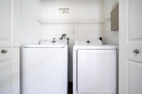 Купить виллу или дом в Уэстон, Флорида 4 спальни, 171.96м2, № 2024221 - фото 25