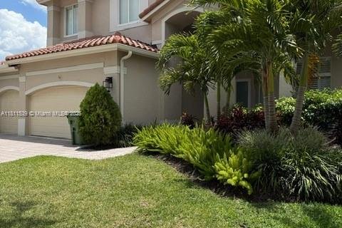 House in Weston, Florida 5 bedrooms, 348.1 sq.m. № 1939509 - photo 8