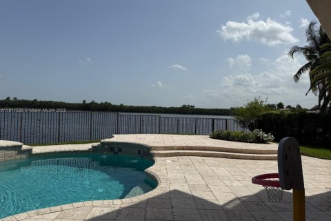 Villa ou maison à vendre à Weston, Floride: 5 chambres, 348.1 m2 № 1939509 - photo 5
