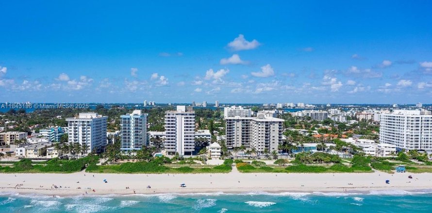 Condo à Surfside, Floride, 2 chambres № 1838757