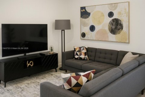 Adosado en venta en Homestead, Florida, 3 dormitorios, 123.37 m2 № 2054193 - foto 8