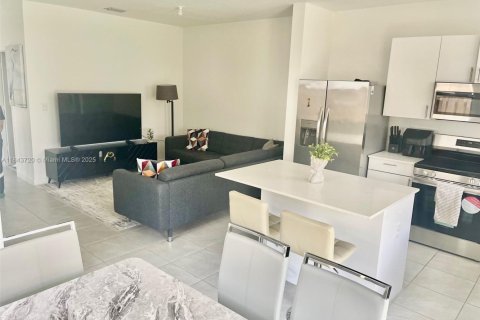 Adosado en venta en Homestead, Florida, 3 dormitorios, 123.37 m2 № 2054193 - foto 7