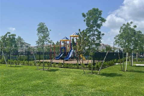 Adosado en venta en Homestead, Florida, 3 dormitorios, 123.37 m2 № 2054193 - foto 18