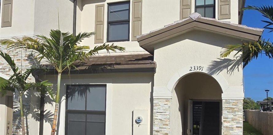 Adosado en Homestead, Florida 3 dormitorios, 123.37 m2 № 2054193