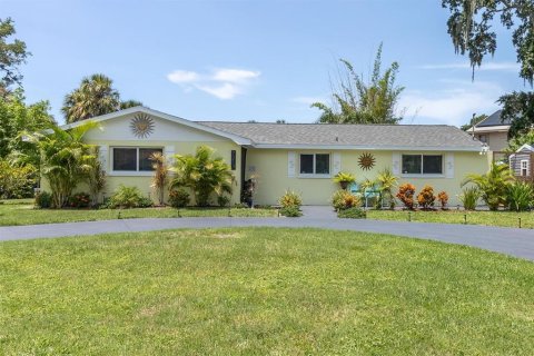 Villa ou maison à New Port Richey, Floride 3 chambres, 163.14 m2 № 2267506