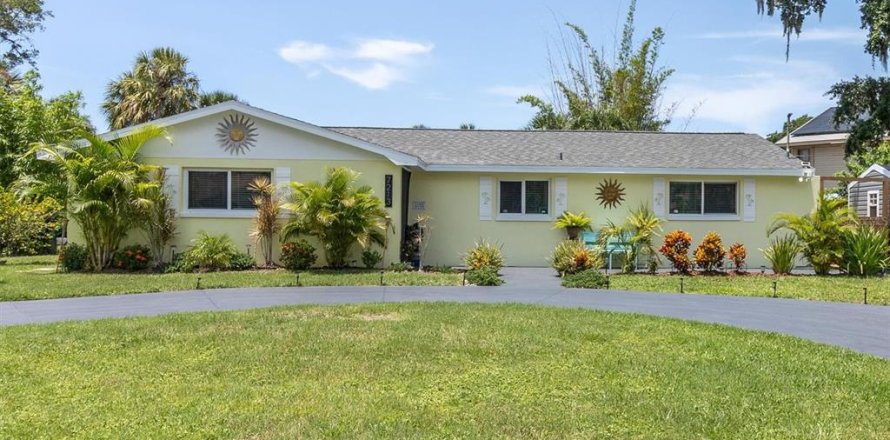 Casa en New Port Richey, Florida 3 dormitorios, 163.14 m2 № 2267506