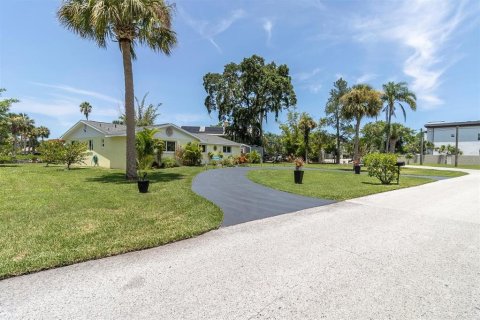 Casa en venta en New Port Richey, Florida, 3 dormitorios, 163.14 m2 № 2267506 - foto 8