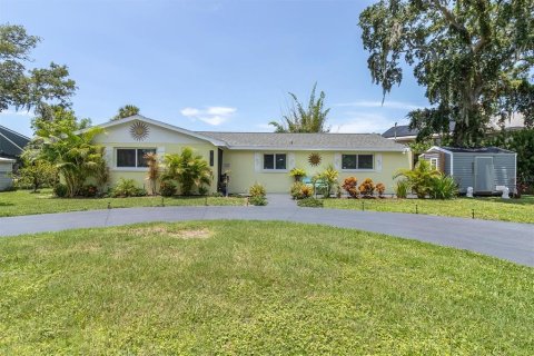 Casa en venta en New Port Richey, Florida, 3 dormitorios, 163.14 m2 № 2267506 - foto 3