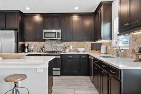 Adosado en venta en Tampa, Florida, 4 dormitorios, 233.28 m2 № 1837456 - foto 15