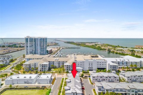 Adosado en venta en Tampa, Florida, 4 dormitorios, 233.28 m2 № 1837456 - foto 27