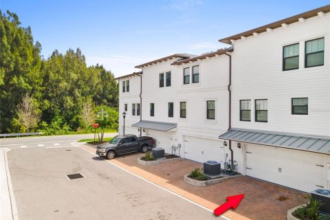 Adosado en venta en Tampa, Florida, 4 dormitorios, 233.28 m2 № 1837456 - foto 26