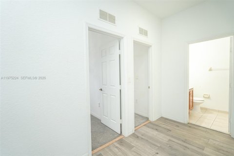Copropriété à vendre à Miramar, Floride: 3 chambres, 139.82 m2 № 2089903 - photo 13
