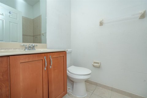 Copropriété à vendre à Miramar, Floride: 3 chambres, 139.82 m2 № 2089903 - photo 18