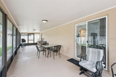 Villa ou maison à vendre à Orlando, Floride: 3 chambres, 124.4 m2 № 2215638 - photo 17
