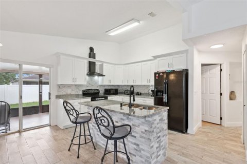 Villa ou maison à vendre à Orlando, Floride: 3 chambres, 124.4 m2 № 2215638 - photo 5