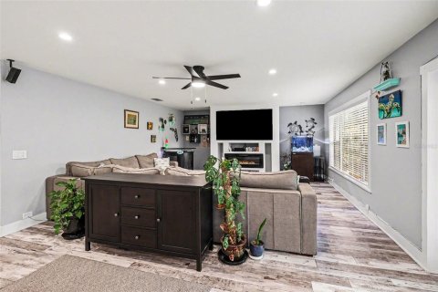 House in Palmetto, Florida 3 bedrooms, 194.63 sq.m. № 2101945 - photo 4