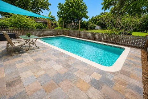 House in Palmetto, Florida 3 bedrooms, 194.63 sq.m. № 2101945 - photo 2