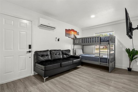 Casa en venta en Bradenton, Florida, 5 dormitorios, 184.23 m2 № 2157442 - foto 30