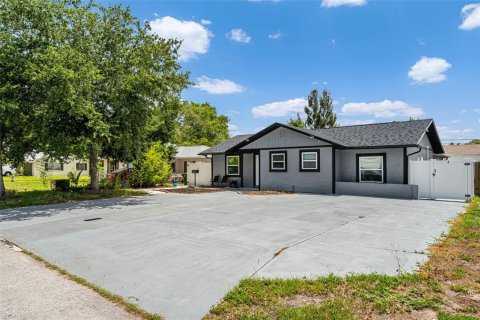 Casa en venta en Bradenton, Florida, 5 dormitorios, 184.23 m2 № 2157442 - foto 2