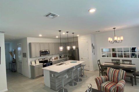 Adosado en venta en Davenport, Florida, 3 dormitorios, 150.87 m2 № 2197745 - foto 2