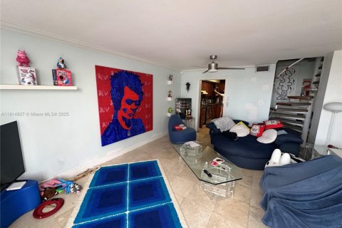 Condo in Miami, Florida, 2 bedrooms  № 1766548 - photo 20