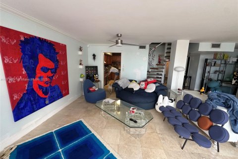 Condo in Miami, Florida, 2 bedrooms  № 1766548 - photo 3