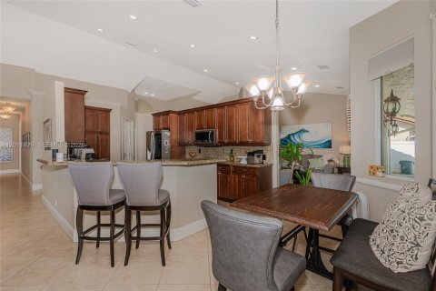 Casa en alquiler en Pembroke Pines, Florida, 4 dormitorios, 261.06 m2 № 2074983 - foto 16