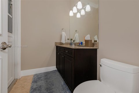 Casa en alquiler en Pembroke Pines, Florida, 4 dormitorios, 261.06 m2 № 2074983 - foto 22