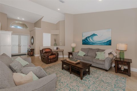 Casa en alquiler en Pembroke Pines, Florida, 4 dormitorios, 261.06 m2 № 2074983 - foto 5