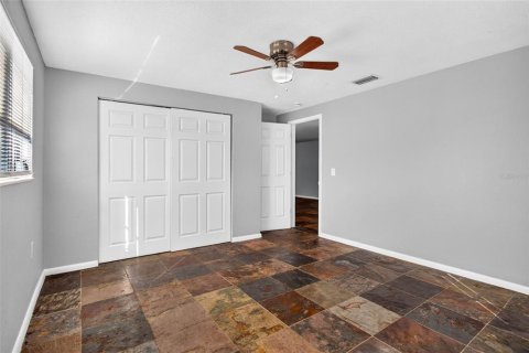 Villa ou maison à louer à Port Richey, Floride: 3 chambres, 167.78 m2 № 2425601 - photo 30