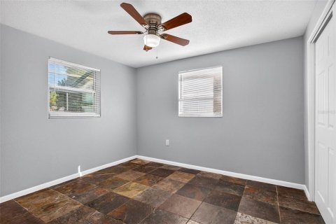 Villa ou maison à louer à Port Richey, Floride: 3 chambres, 167.78 m2 № 2425601 - photo 27