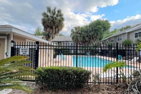 Condo in Gainesville, Florida, 2 bedrooms № 2213970 - photo 9
