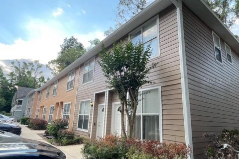 Condo in Gainesville, Florida, 2 bedrooms № 2213970