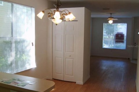 Condo in Gainesville, Florida, 2 bedrooms № 2213970 - photo 4