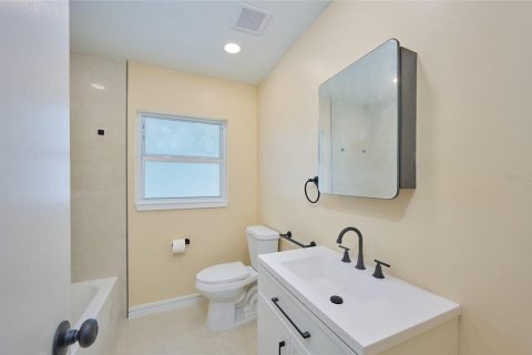 Villa ou maison à vendre à Indian lake estates, Floride: 3 chambres, 165.37 m2 № 2214888 - photo 30